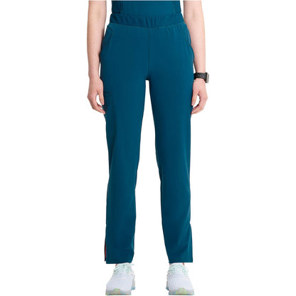 Mid Rise Pull-on Tapered Leg Cargo Pant