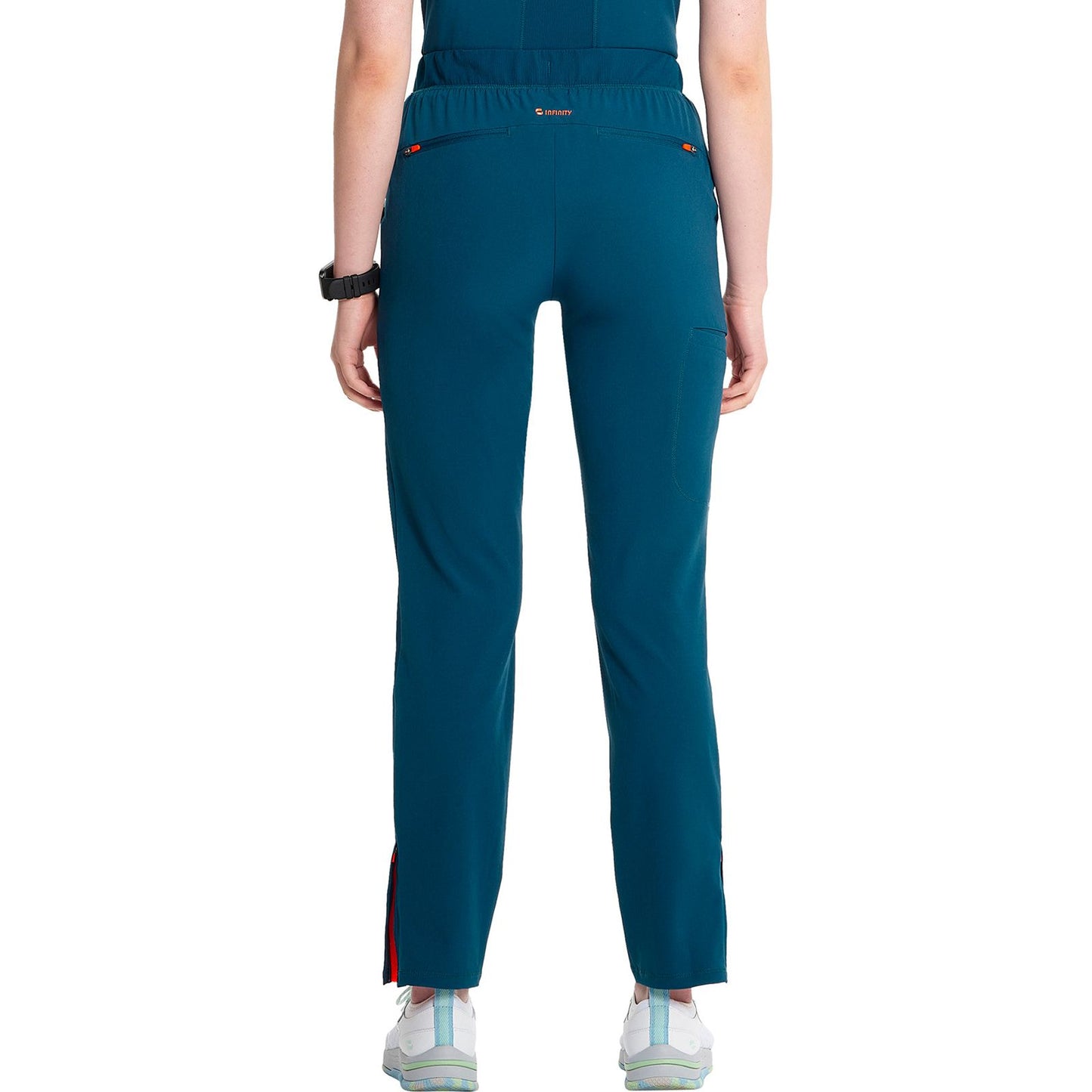 Mid Rise Pull-on Tapered Leg Cargo Pant